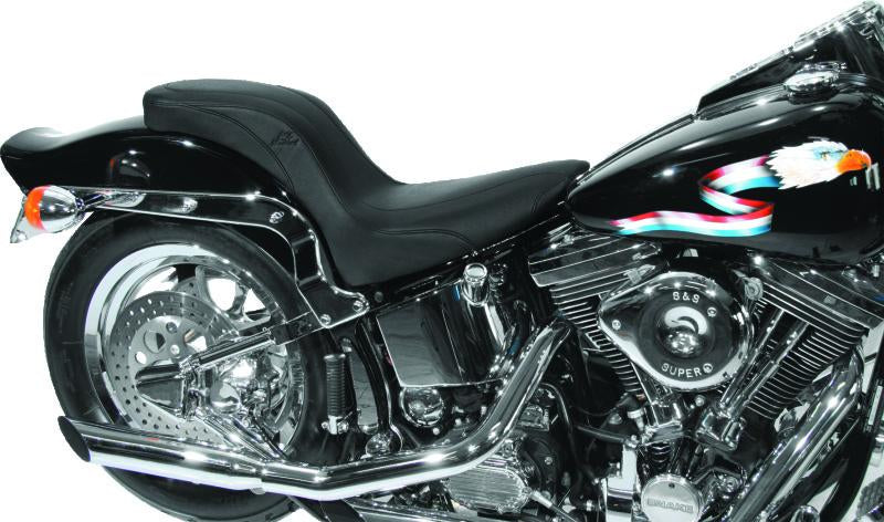 Mustang 84-99 Harley Standard Rear Tire DayTripper 1PC Seat - Black