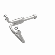Load image into Gallery viewer, MagnaFlow Direct Fit Catalytic Converter GM 1500/2500/Suburban 5.0L