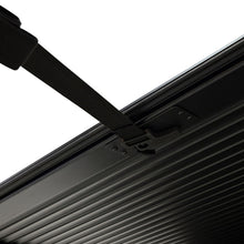 Load image into Gallery viewer, Westin 19-26 GM Silverado/Sierra 2500/3500 6ft 6in Bed Manual Retractable Tonneau Cover - Black