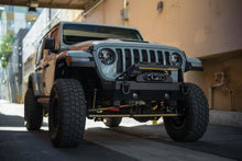 Load image into Gallery viewer, DV8 Offroad 20in Halo Elite Single Row Light Bar with Accent Light - White/Amber