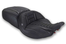 Load image into Gallery viewer, Mustang 23-26 Harley CVO Road Glide, Street Glide, ST Deluxe 1pc 2Up Blk w/Gun Metal Gray Thread