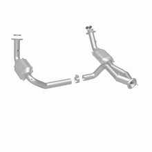 Load image into Gallery viewer, MagnaFlow DF Cat. Conv 02-06 Cadillac Truck. 8 5.3L Dual Conv. Y-Pipe Assy 2wd/Chevy Truck 99-07