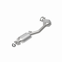 Load image into Gallery viewer, MagnaFlow DF Cat Conv 99-05 Subaru Forester/96-97 &amp; 99-05 Impreza/01-03 Legacy/00-05 Outback Frt/Rr