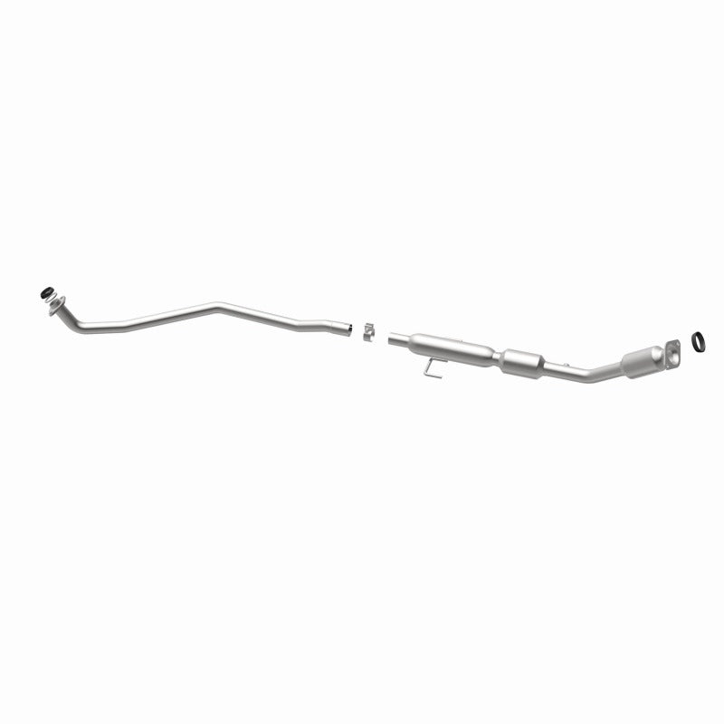 MagnaFlow Direct Fit Catalytic Converter 14-15 Toyota Corolla 1.8L