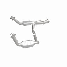 Load image into Gallery viewer, MagnaFlow DF Cat. Conv 02-06 Cadillac Truck. 8 5.3L Dual Conv. Y-Pipe Assy 2wd/Chevy Truck 99-07