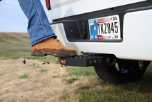 Load image into Gallery viewer, Gen-Y 2in Shank Heavy-Duty 500lb Capacity Serrated Hitch Step