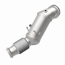 Load image into Gallery viewer, MagnaFlow 18-22 BMW 530e OEM Grade Federal / EPA Compliant Direct-Fit Catalytic Converter