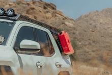 Load image into Gallery viewer, DV8 Offroad Baja Designs Linkable Lightbar Mount for DV8 Roof Rack Light Option