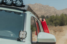 Load image into Gallery viewer, DV8 Offroad Baja Designs Linkable Lightbar Mount for DV8 Roof Rack Light Option
