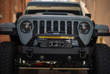 Load image into Gallery viewer, DV8 Offroad 20in Halo Elite Single Row Light Bar with Accent Light - White/Amber