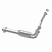 Load image into Gallery viewer, MagnaFlow Direct Fit Catalytic Converter GM 1500/2500/Suburban 5.0L