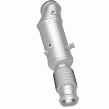 Load image into Gallery viewer, MagnaFlow 18-22 BMW 530e OEM Grade Federal / EPA Compliant Direct-Fit Catalytic Converter