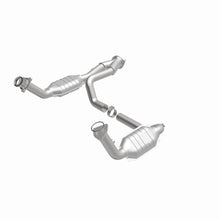 Load image into Gallery viewer, MagnaFlow DF Cat. Conv 02-06 Cadillac Truck. 8 5.3L Dual Conv. Y-Pipe Assy 2wd/Chevy Truck 99-07
