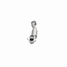 Load image into Gallery viewer, MagnaFlow Direct Fit Catalytic Converter 2009-2012 Highlander 2.7 L Underbody