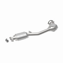Load image into Gallery viewer, MagnaFlow DF Cat Conv 99-05 Subaru Forester/96-97 &amp; 99-05 Impreza/01-03 Legacy/00-05 Outback Frt/Rr