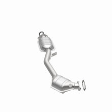 Load image into Gallery viewer, MagnaFlow DF Cat Conv 99-05 Subaru Forester/96-97 &amp; 99-05 Impreza/01-03 Legacy/00-05 Outback Frt/Rr