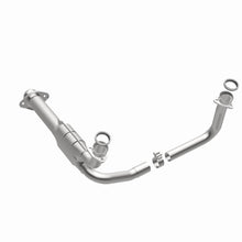 Load image into Gallery viewer, MagnaFlow Direct Fit Catalytic Converter GM 1500/2500/Suburban 5.0L