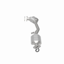 Load image into Gallery viewer, MagnaFlow DF Cat Conv 99-05 Subaru Forester/96-97 &amp; 99-05 Impreza/01-03 Legacy/00-05 Outback Frt/Rr