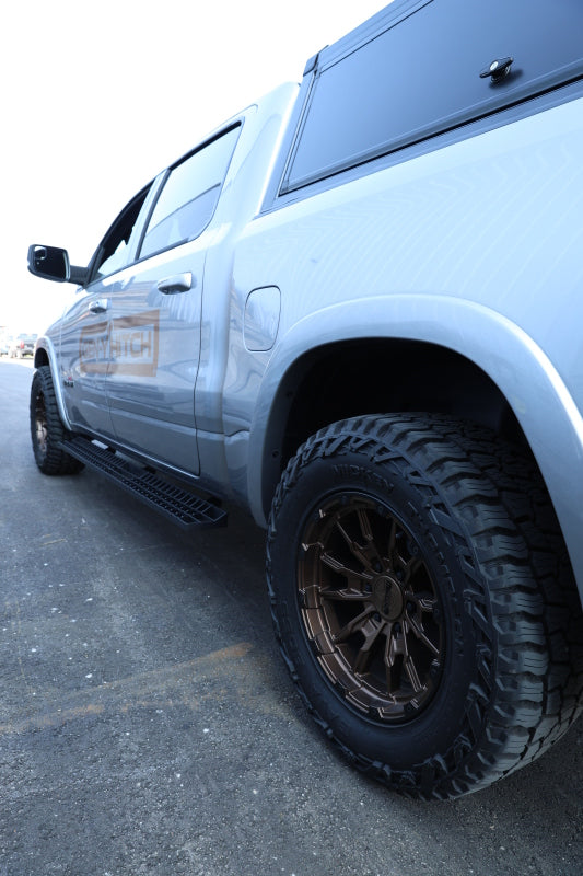 Gen-Y 20-25 GM 2500/3500 Standard Cab Running Boards