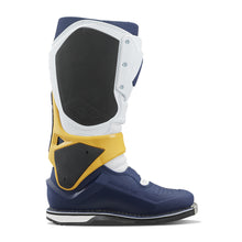 Load image into Gallery viewer, Gaerne SG22 Boot Squadron Size - 9
