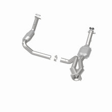 Load image into Gallery viewer, MagnaFlow DF Cat. Conv 02-06 Cadillac Truck. 8 5.3L Dual Conv. Y-Pipe Assy 2wd/Chevy Truck 99-07