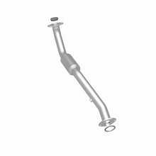 Load image into Gallery viewer, MagnaFlow Direct Fit Catalytic Converter 2009-2012 Highlander 2.7 L Underbody