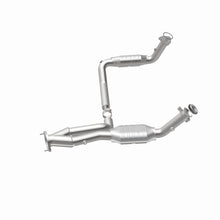 Load image into Gallery viewer, MagnaFlow DF Cat. Conv 02-06 Cadillac Truck. 8 5.3L Dual Conv. Y-Pipe Assy 2wd/Chevy Truck 99-07