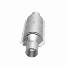 Load image into Gallery viewer, MagnaFlow Universal Catalytic Converter 2.25inch GM 3.8L