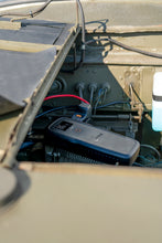 Load image into Gallery viewer, CTEK Battery Booster w/Flashlight - 4000A Peak Current RB 4000 - 12V