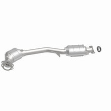 Load image into Gallery viewer, MagnaFlow DF Cat Conv 99-05 Subaru Forester/96-97 &amp; 99-05 Impreza/01-03 Legacy/00-05 Outback Frt/Rr